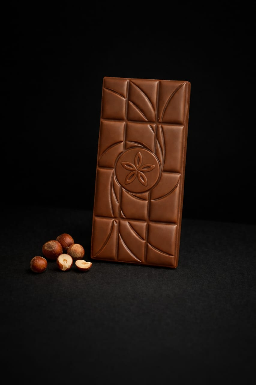 Hazelnut Lace Crunch Chocolate Bar